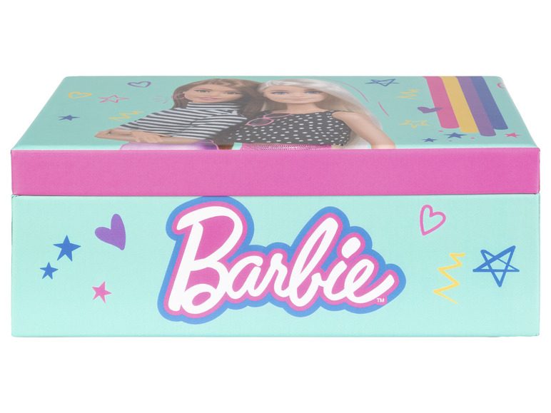 Een roze Barbie-doos met twee poppen en een regenboog.
