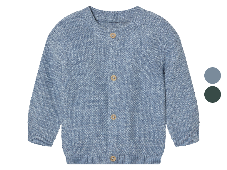 Babyblauwe gebreide cardigan met knopen.