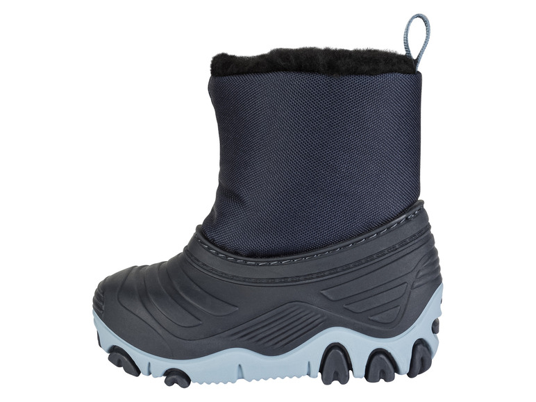 Een paar blauwe winterlaarzen met een blauwe voering.