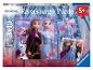 Een Ravensburger puzzel met afbeeldingen van Elsa, Anna en Olaf uit Frozen II.