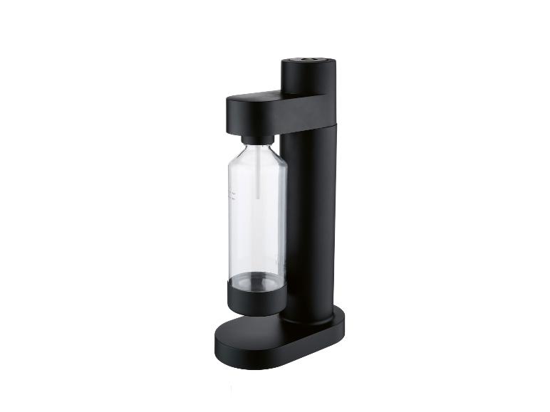 Zwart sodawaterapparaat met transparante fles