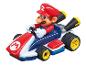 Mario in een rode en blauwe kart met Mario Kart-banden.