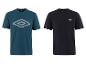 Twee heren T-shirts: één donkerblauw met groot wit logo, één zwart met klein wit logo.