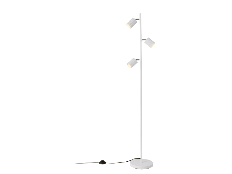 Witte vloerlamp met drie verstelbare spots en houten accenten