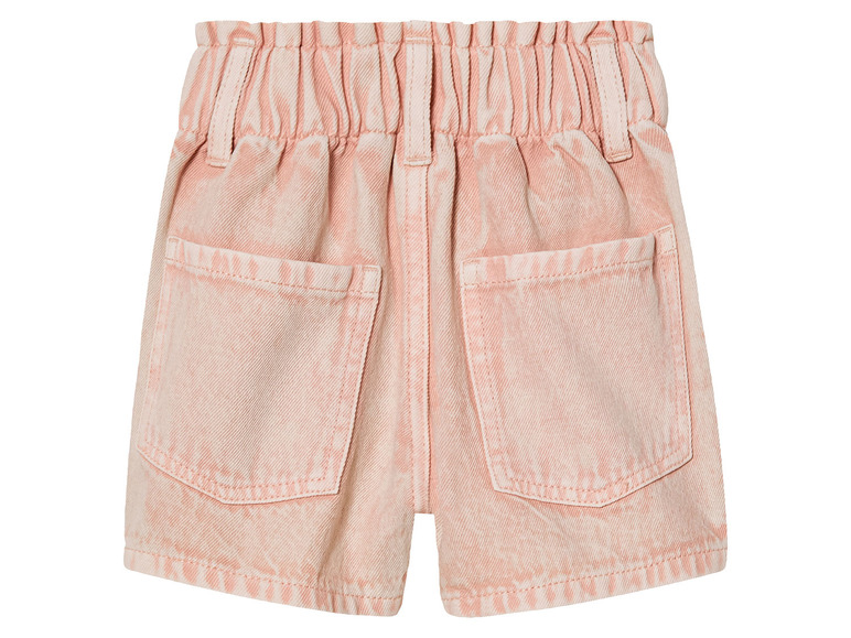 Lichtroze denim short met elastiek in de taille.