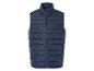 Een donkerblauwe gewatteerde vest met ritssluiting.