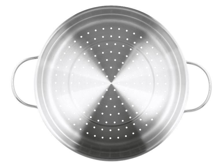 Metalen stoominzet met handvatten, bovenaanzicht.