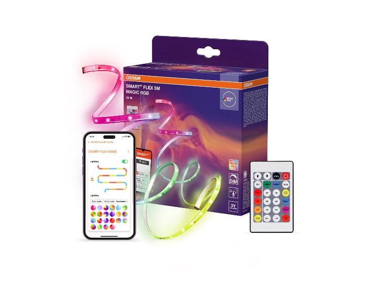 Slimme LED-strip met afstandsbediening en app-bediening, die verschillende kleuren toont.
