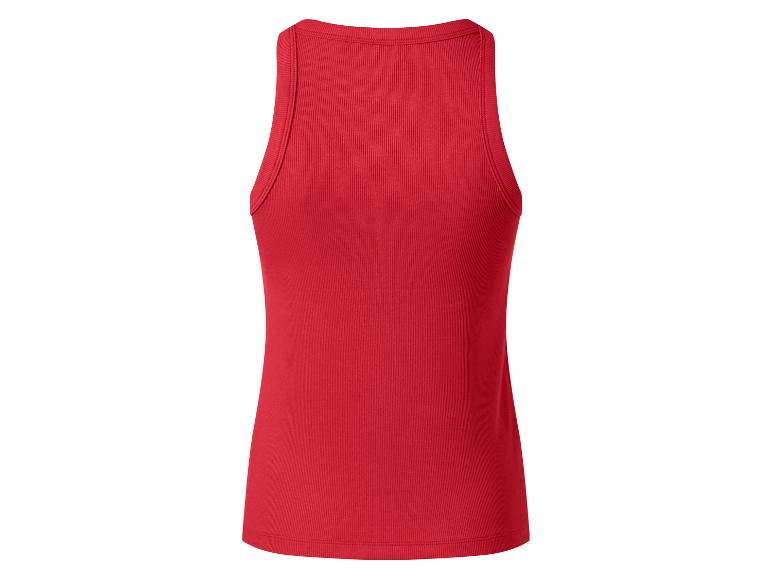 Een rood geribbeld tanktop zonder mouwen.