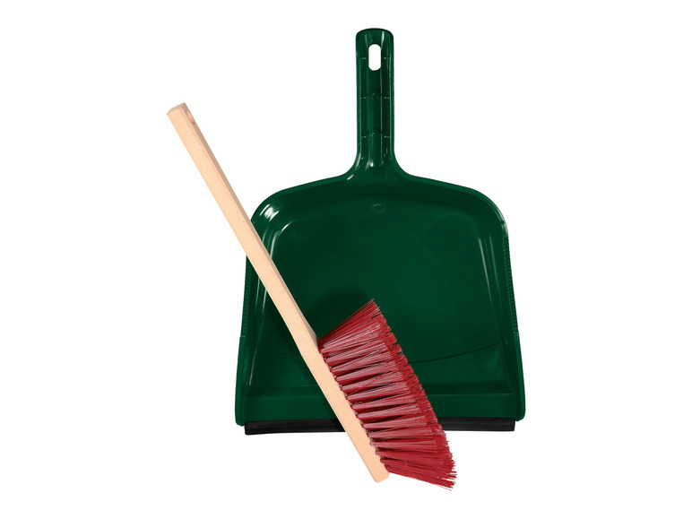 Een groene stofzuiger met een bezem met rode borstel.