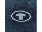 Geborduurd T-logo in een ovaal op donkerblauwe badstof.