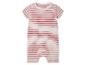 Baby romper met roze en rode strepen.