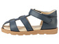 Blauwe leren sandalen voor kinderen met velcro sluiting.