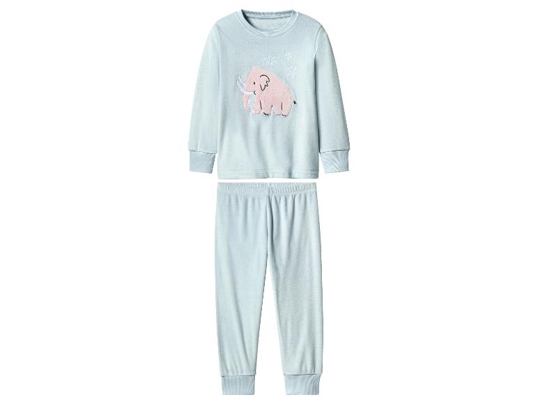 Lichtblauwe kinderpyjama met roze mammoet en sneeuwvlokkenprint.