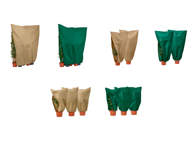 Beschermhoezen voor potplanten, beige en groen, in diverse maten.
