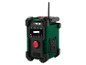 Draagbare Parkside radio met antenne, LCD-scherm en bedieningsknoppen.