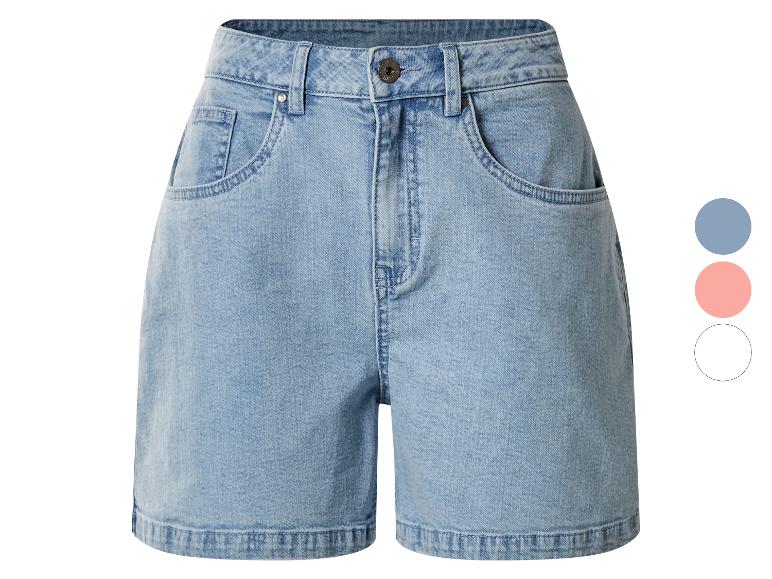 Dames high-waist denim shorts in lichtblauw, met kleuropties.
