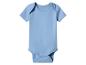 Lichtblauwe baby romper met korte mouwen en drukknoopjes.