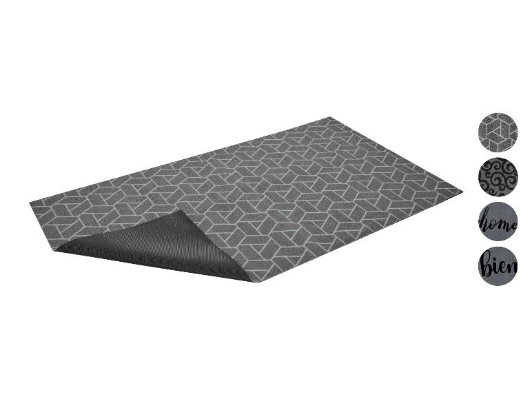 Grijze patroon deurmat met geometrisch ontwerp, getoond met andere patroonopties.