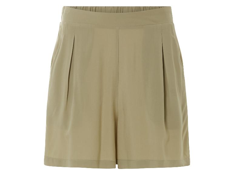 Lichtbeige dames shorts met plooien.