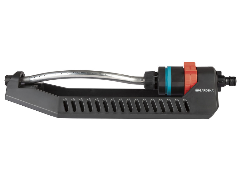 Een Gardena sproei-installatie met een lange sproeier.