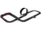 Speelgoedracebaan met een looping en twee raceauto's.