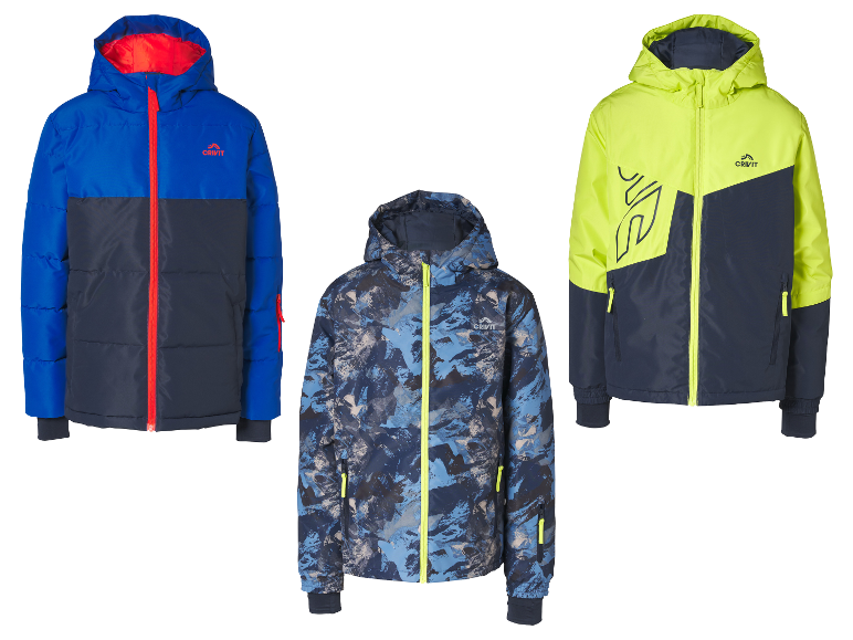 Drie kinderwinterjassen: een blauw-marine, een blauw camouflage en een neongeel-marine.