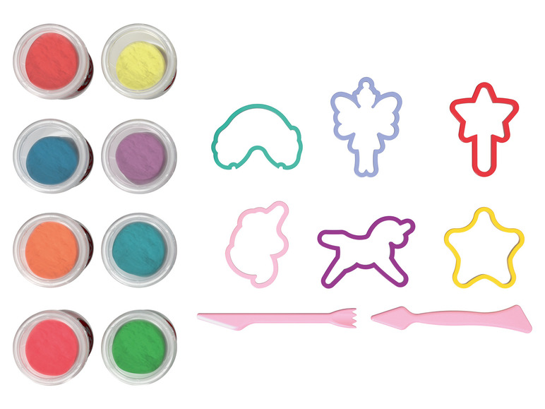 Play-Doh klei in verschillende kleuren, vormpjes en een mesje om mee te spelen.