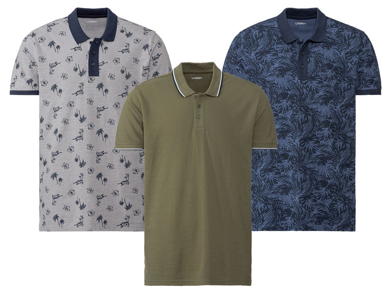 Drie poloshirts met tropische prints en een effen groene polo van Livergy.