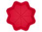 Rode siliconen bakvorm in de vorm van een zevenbladige bloem