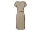 Beige midi jurk met korte mouwen, casual stijl.