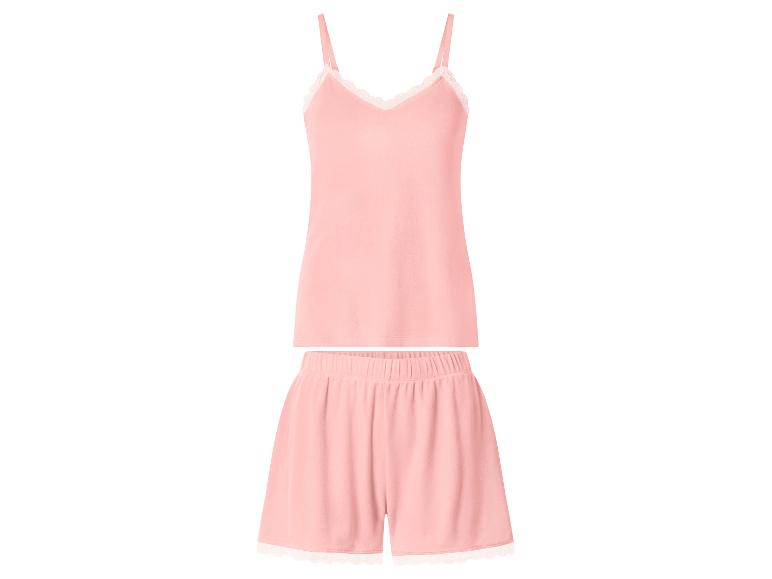 Roze pyjamaset met camisole en shorts, versierd met wit kant.