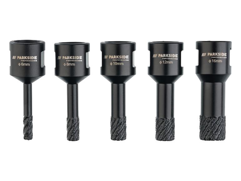 Set van vijf zwarte boren in verschillende maten.