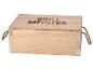 Grill Meister houten kist met touwen handvatten.