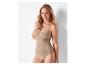 Vrouw in beige corrigerende body lachend