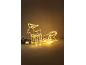 Kerstverlichting rendier en slee met dennentak en bal.