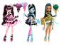 Drie Monster High poppen: Draculaura, Frankie Stein en Cleo De Nile.