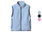 Lichtblauw fleecevest met donkergrijze bies en rits, verkrijgbaar in drie kleuren.