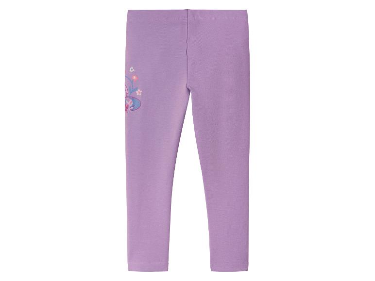 Paarse kinderlegging met bloemenpatroon