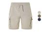Beige cargoshorts met trekkoord.