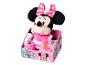 Minnie Mouse knuffel in een roze Disney Shoulder Squad doos.