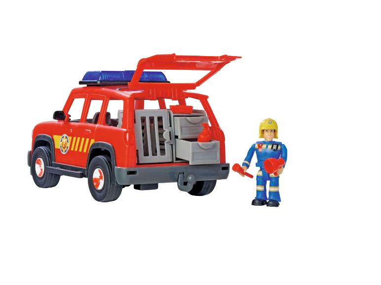 Brandweerauto en brandweerfiguur.