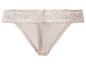 Lichtroze kanten string slip.