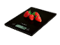 Digitale keukenweegschaal met vier verse aardbeien, met '74g' op het display.