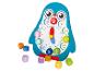 Houten klok en blokken in de vorm van een pinguïn voor kinderen.