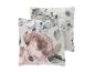 Twee decoratieve kussens met aquarel bloemenprint in roze en grijstinten.