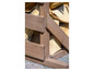 Een houten houder voor brandhout.
