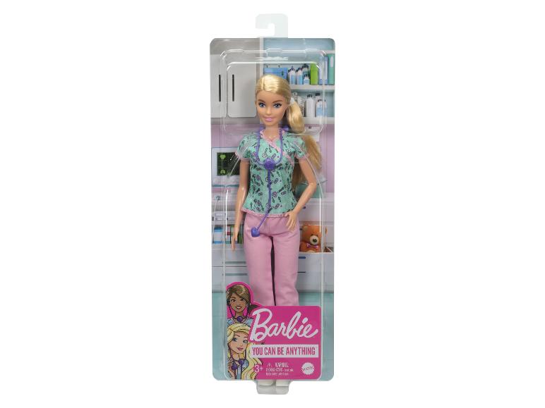 Barbiepop in verpleegstersuniform met stethoscoop in verpakking.