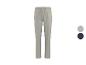Lichtgrijze broek met trekkoord en twee kleuropties: grijs en donkerblauw.