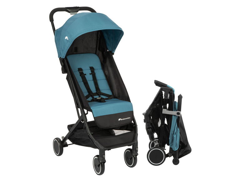 Een blauwe kinderwagen van Bébéconfort, gevouwen en uitgevouwen.